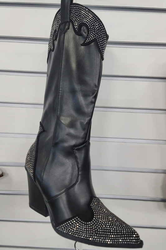 ee1b74b0-28b0-4d2d-a6b0-6e46840d1652-Max